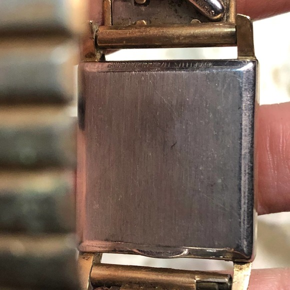 Vintage Mens Gruen Wrist Square Gold Tone Watch - Doesn't Run, For Parts - Picture 9 of 13
